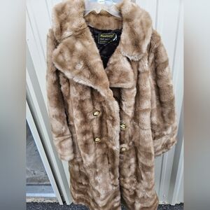 LAVISH TISSAVEL VEGAN FULL LENGTH FAUX FUR HIGH END QUALITY COAT SIZE: LARGE